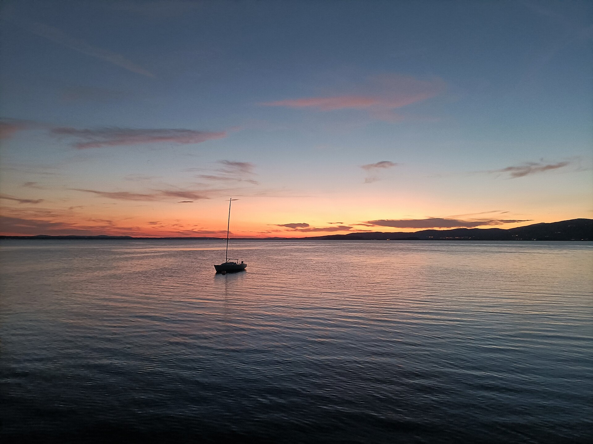 Monte del Lago: borgo affacciato sul Trasimeno